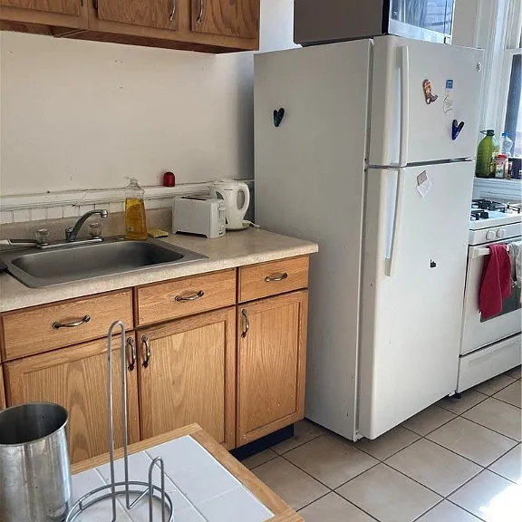 44 N Pearl St #5 — Photo 7