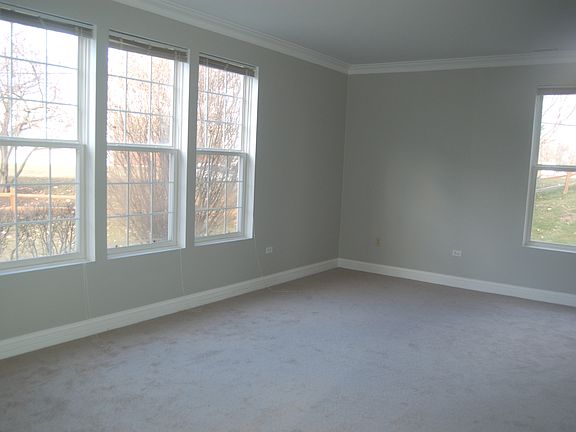 5th image of 3300 Bromley Ln