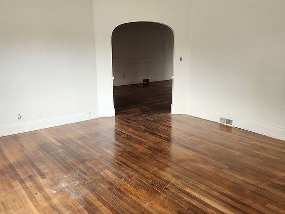 3rd image of 15022-15024 Lima Rd #Big