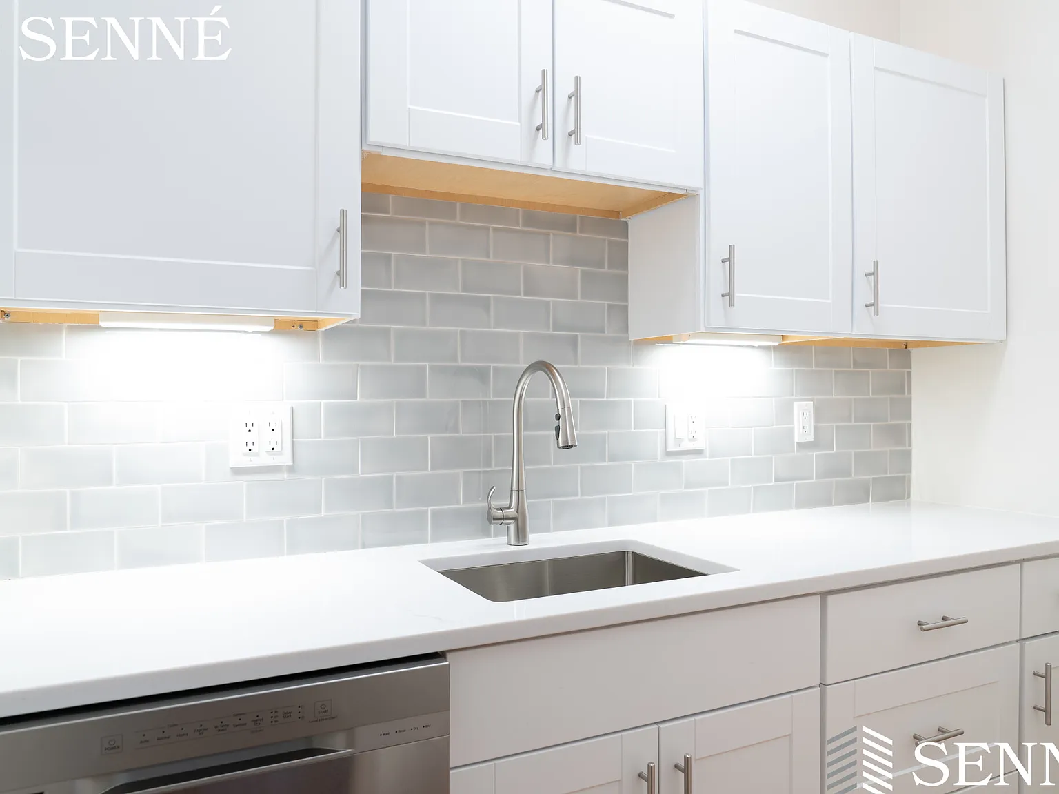 3 bed, 1.0 bath, 1300 sqft, $4,200 — Photo 1