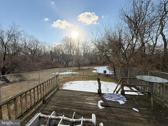 5th image of 354 Blue Rocks Rd