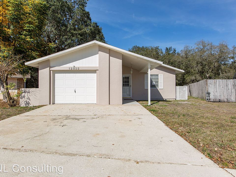 1st image of 12935 Buckhorn Dr