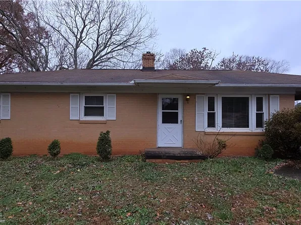 1034 Shiloh Rd, Seneca, SC 29678