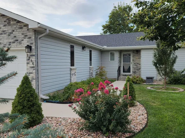 1216 E Republic Ave, Salina, KS 67401