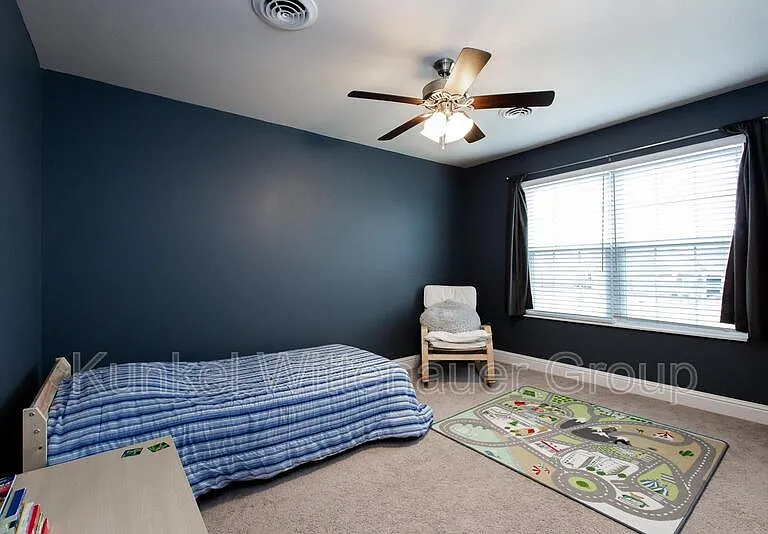 2724 Ambridge Dr — Photo 31