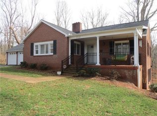 713 Oakland Dr, Elkin, NC 28621