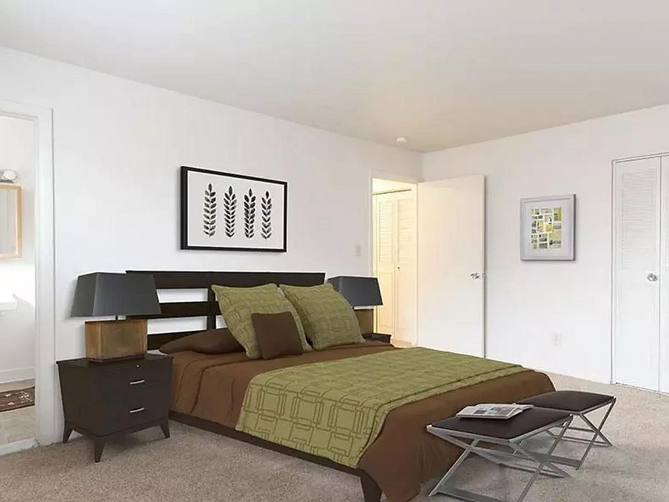2nd image of 1369 E 86th St Floor 2
