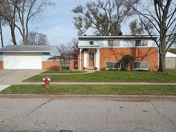 3rd image of 12347 Averill Dr
