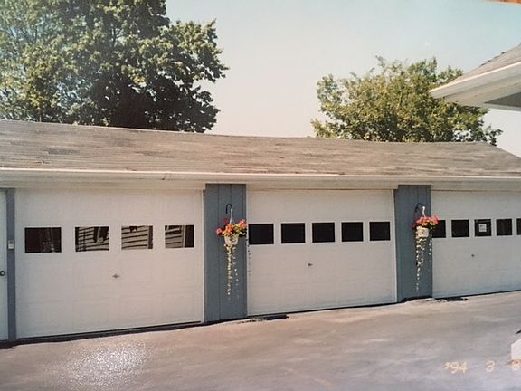 3rd image of 42 Nottingham Dr