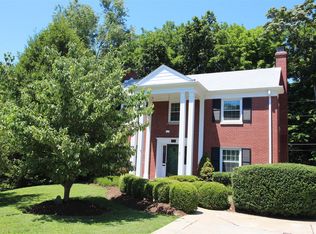 2222 Valley Vista Rd, Louisville, KY 40205