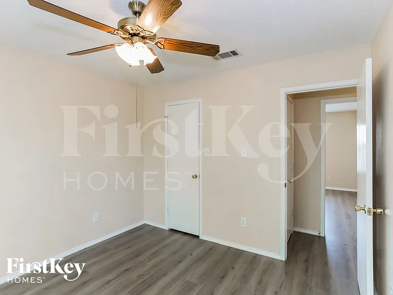 4368 Onyx Dr — Photo 12
