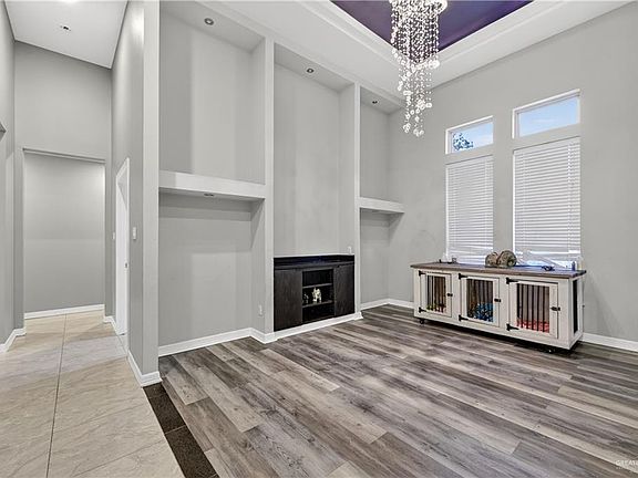 5th image of 3901 Falcon Dr