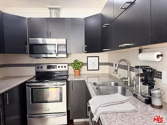 2nd image of 5651 Windsor Way Unit 105