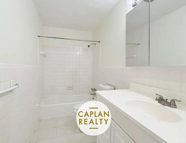 460 Whalley Ave #3O4 — Photo 7