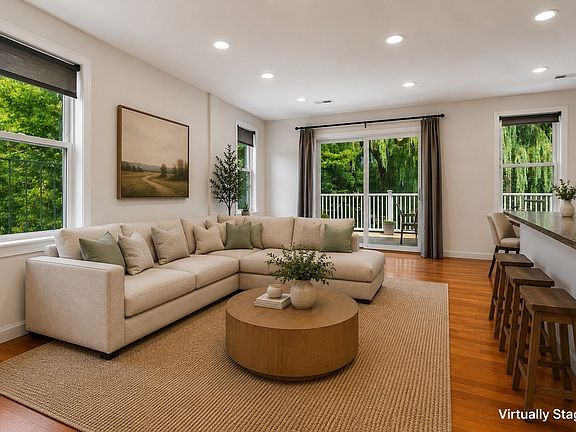 4th image of 37-39 Homer Ave #2