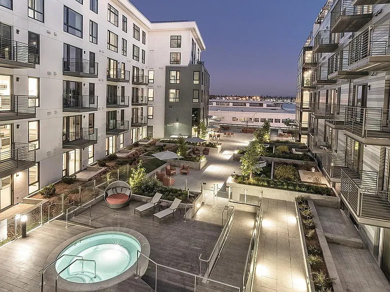 Orion Apartments — Photo 4
