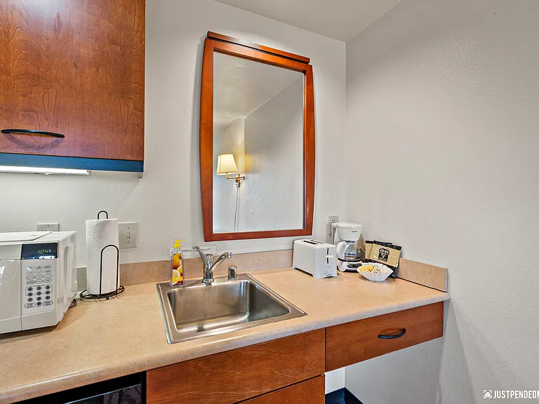 Anchorage Grand — Photo 21