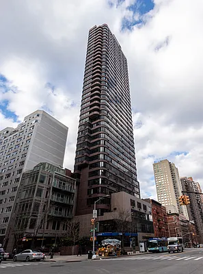 Rented by BARNES New York | media 22