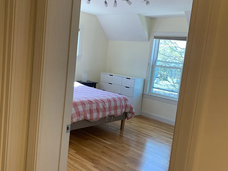 181 Cedar St — Photo 12