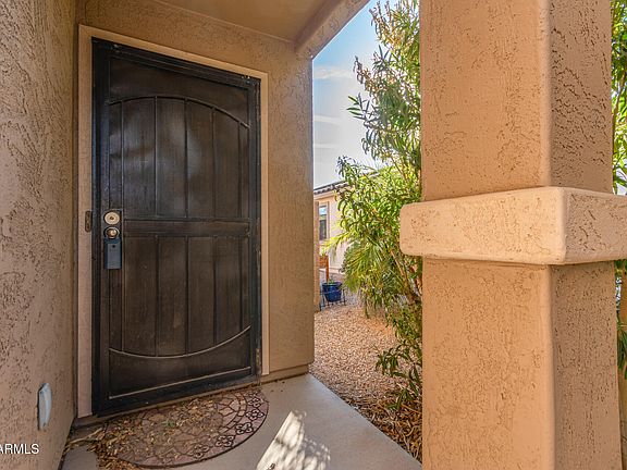5th image of 2753 W KRISTINA Avenue