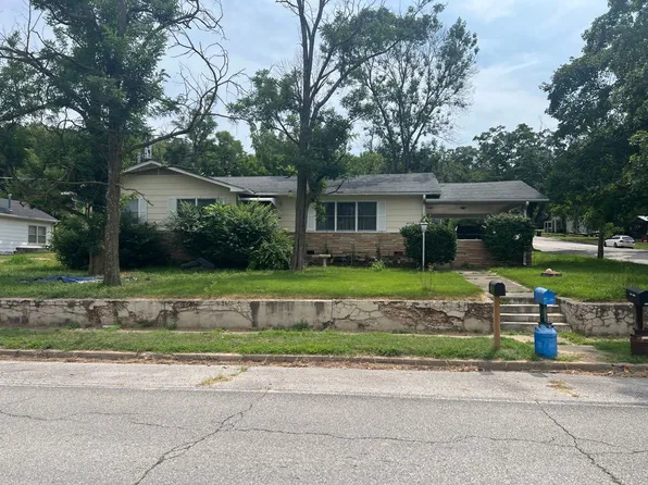 103 S Walnut St, Anderson, MO 64831