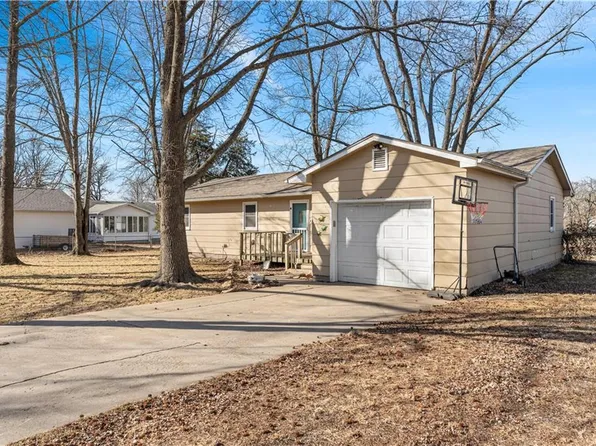 18958 S 1491st Rd, Nevada, MO 64772