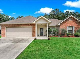 41120 Berry Ridge Dr, Ponchatoula, LA 70454