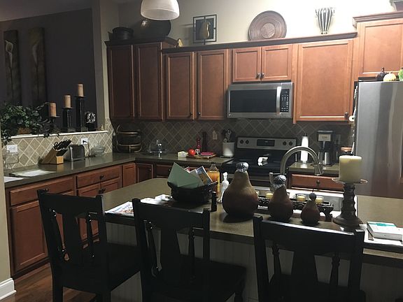 5th image of 1008 Stonecrop Dr