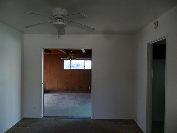 3rd image of 1405 Katie St NE