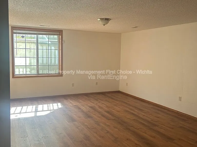 10805 E Funston St — Photo 15