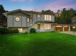 4901 Emerson Ave, Palatine, IL 60067