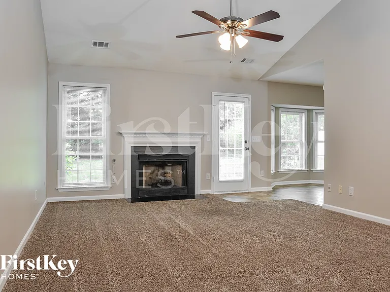 3508 Bent Trace Dr — Photo 4
