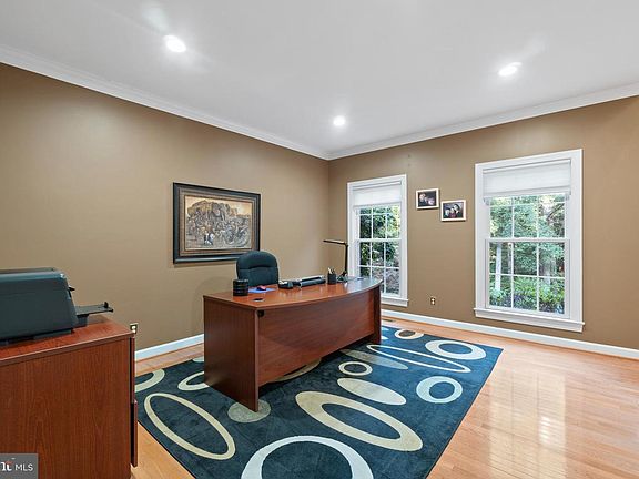 2nd image of 245 Spyglass Ln