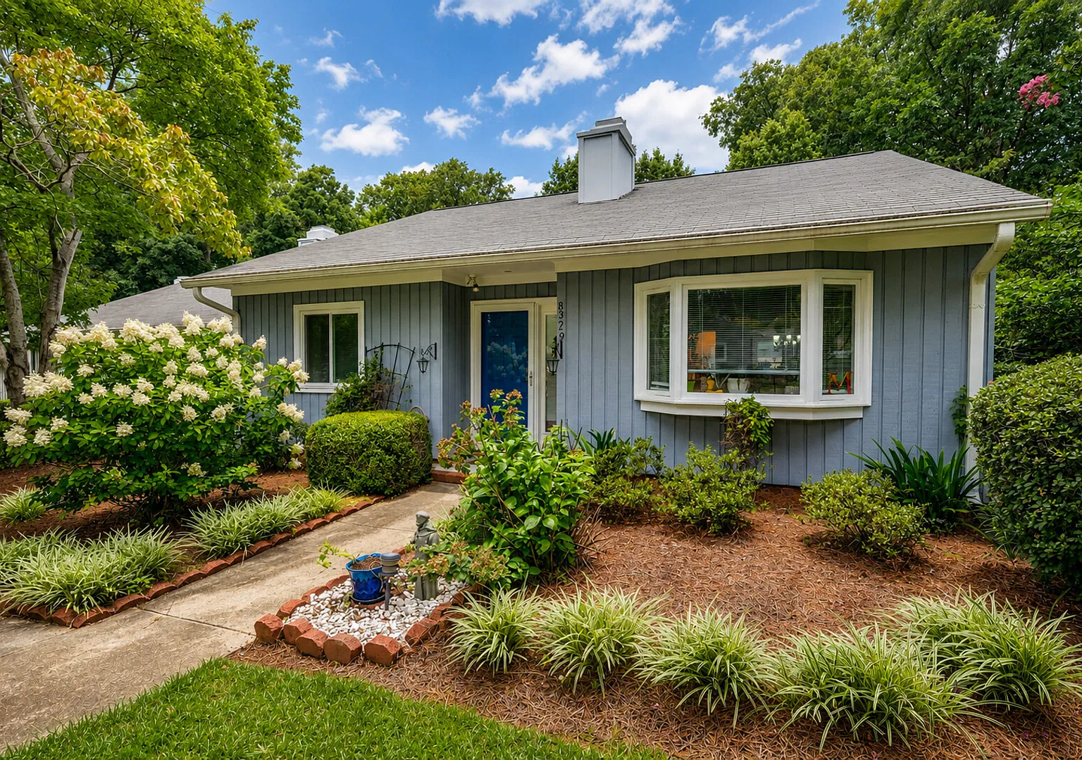 Peaceful Garden Townhome — Photo 1
