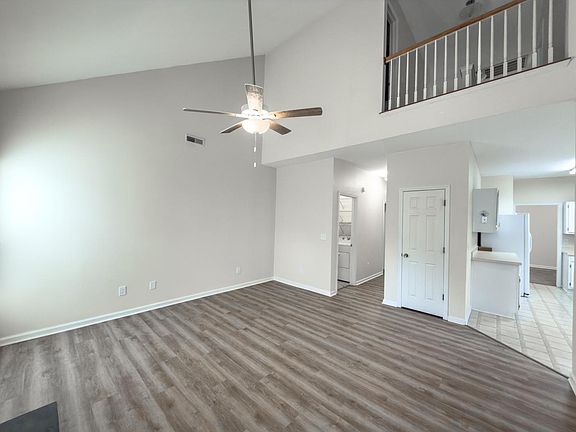 4th image of 115 Hartley Hall Ct
