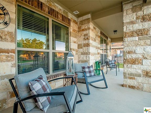3rd image of 2912 Crystal Ann Dr
