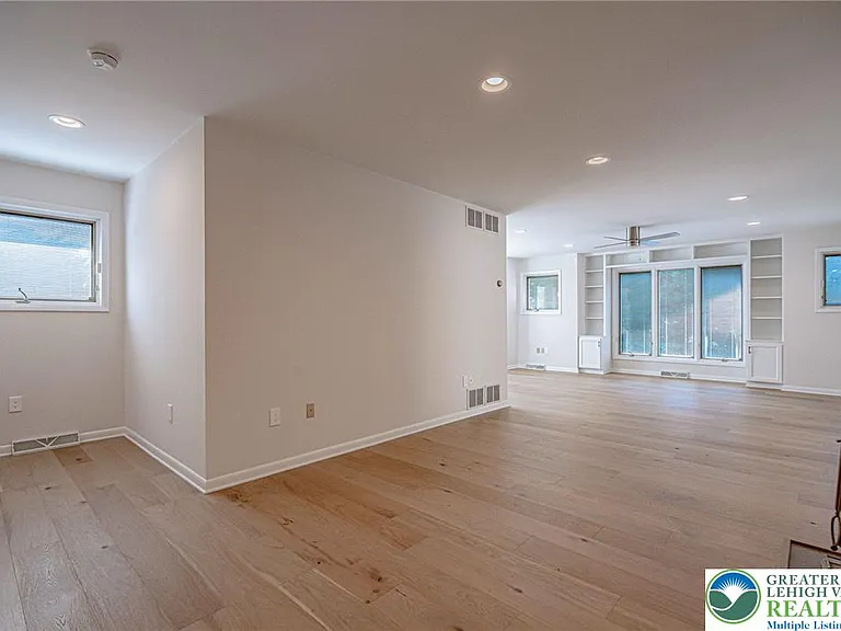 3608 S Highland St — Photo 16