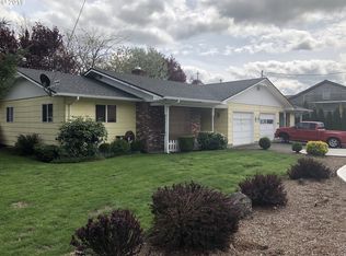 266 N 10th Ave, Cornelius, OR 97113