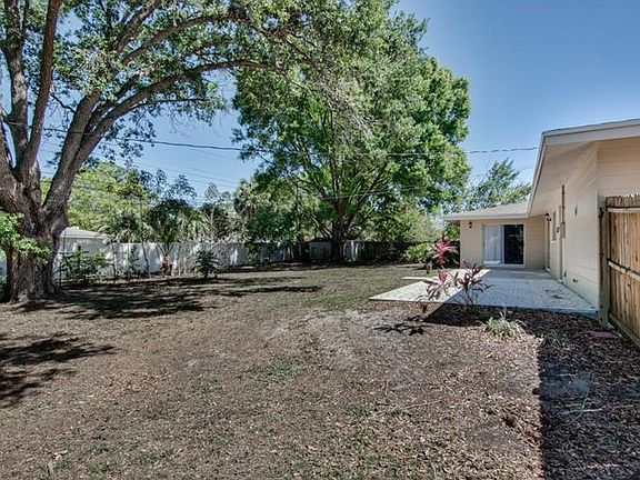 5th image of 1214 Robinswood Ct S