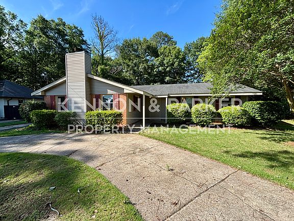 2nd image of 4494 Longview Dr