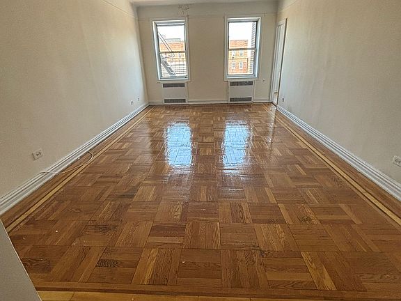 4th image of 65-38 Booth St #4