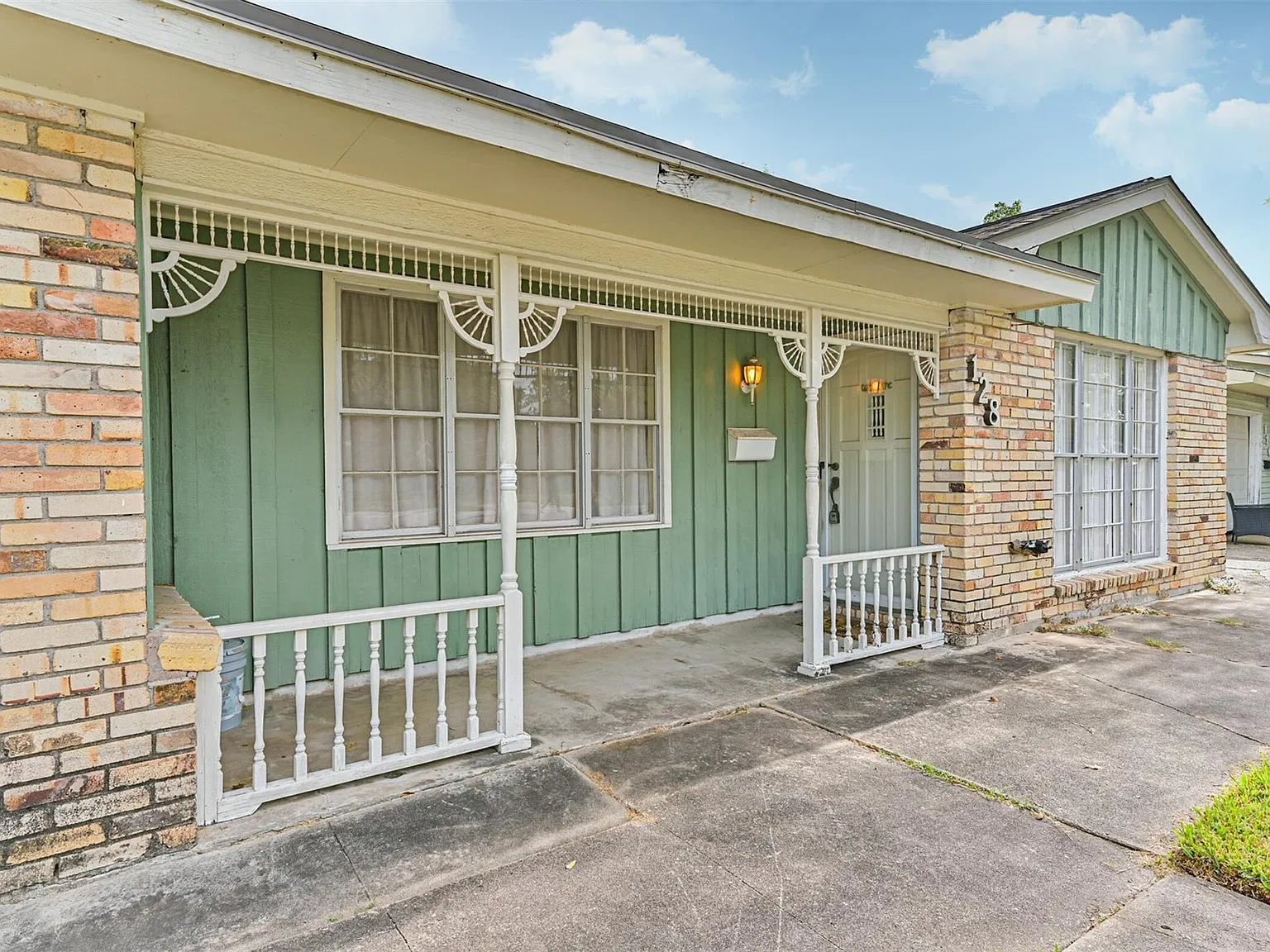 3 bed, 1.0 bath, 1602 sqft, $1,350 — Photo 3
