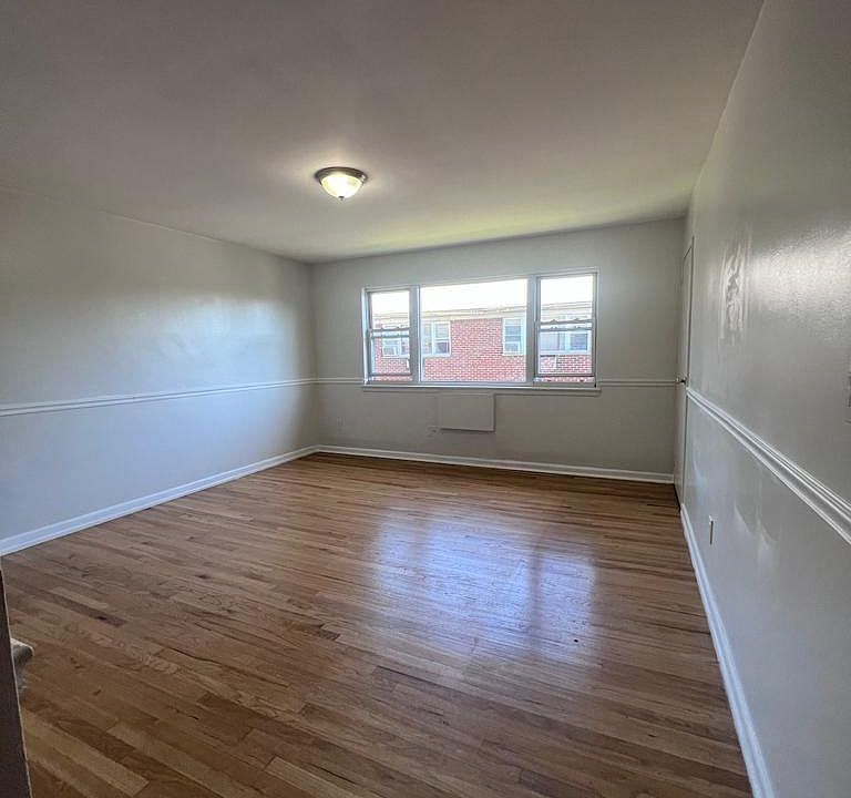2nd image of 419 Stuyvesant Ave #6