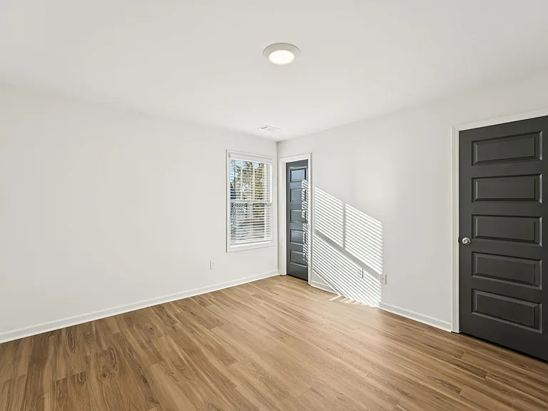 Quinn Residences at Dorchester Place — Photo 231
