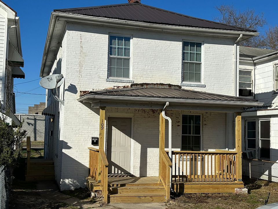 Huang Elm St Duplex 109 E Elm St Blackstone VA Zillow