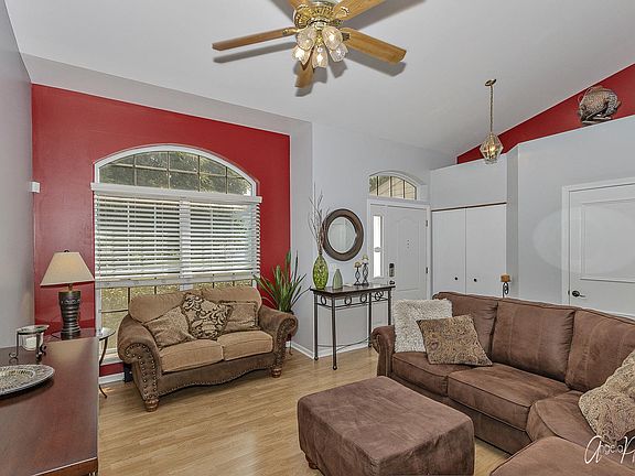 5th image of 4456 W Hill Ave
