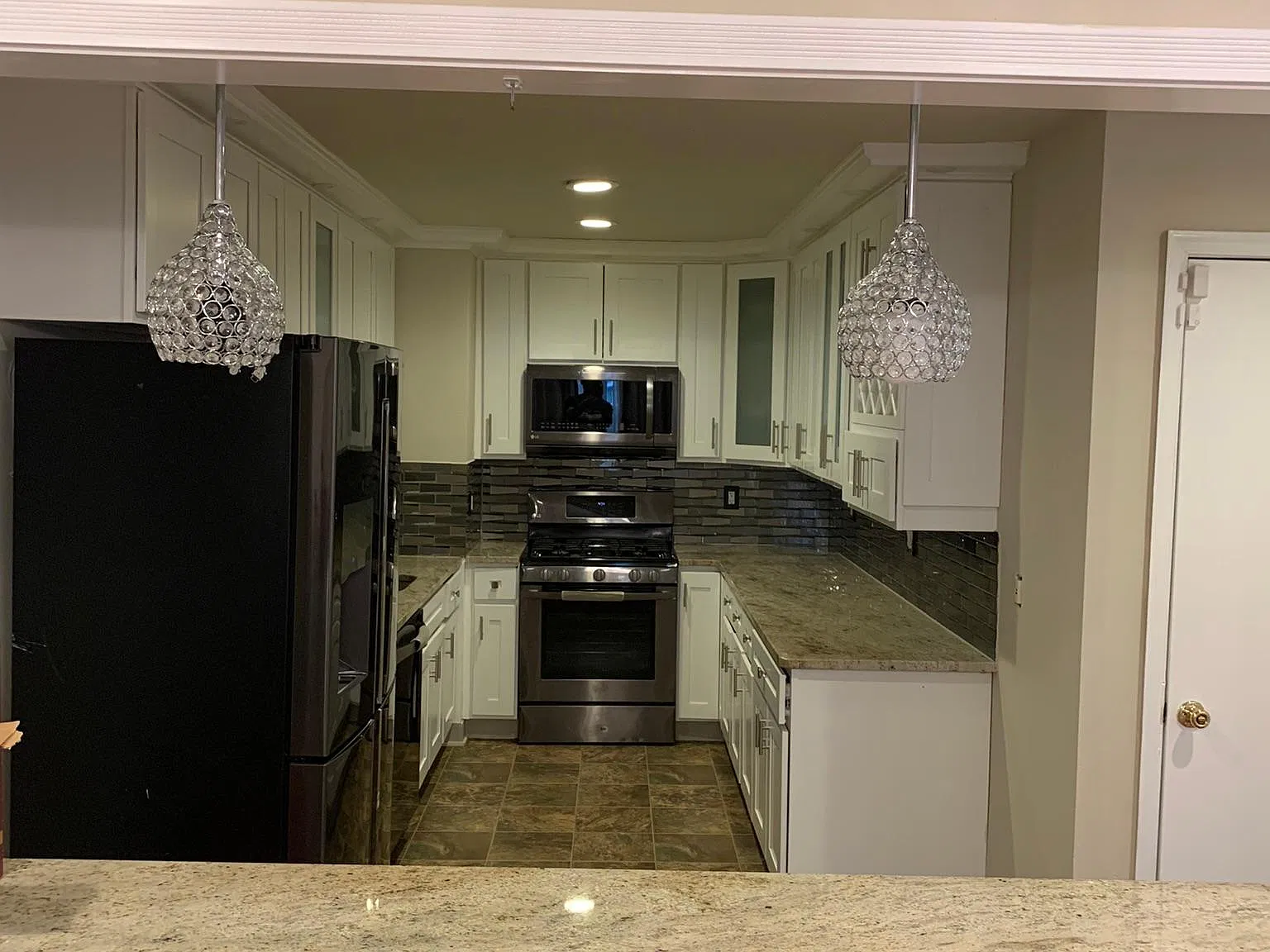 3 bed, 2.5 bath, 1616 sqft, $3,250 — Photo 4
