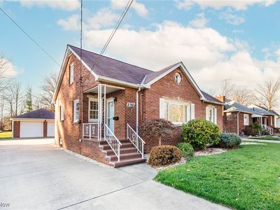 5160 Broadway, Lorain, OH, 44052