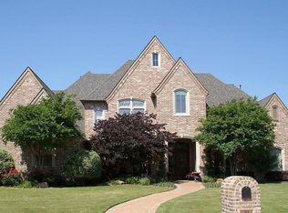 704 Kent Ct, Southlake, TX 76092