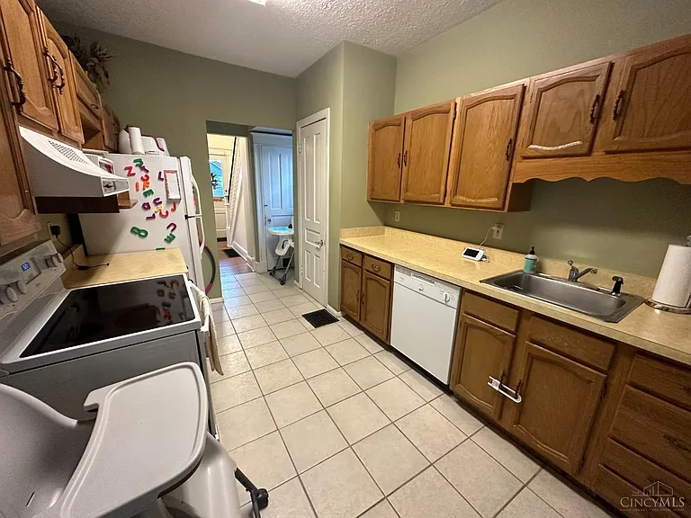 3826 Isabella Ave — Photo 6